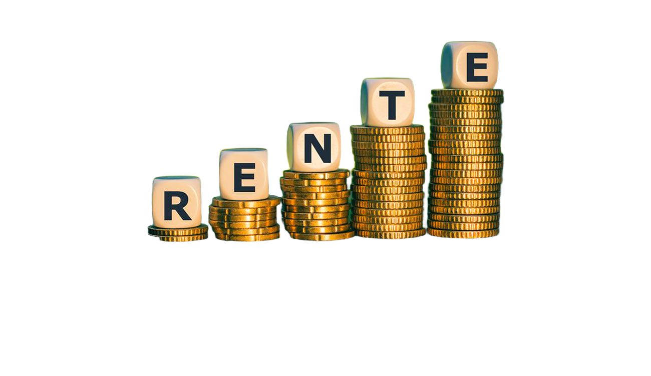 Couple souriant et satisfait tenant un relevé de pension